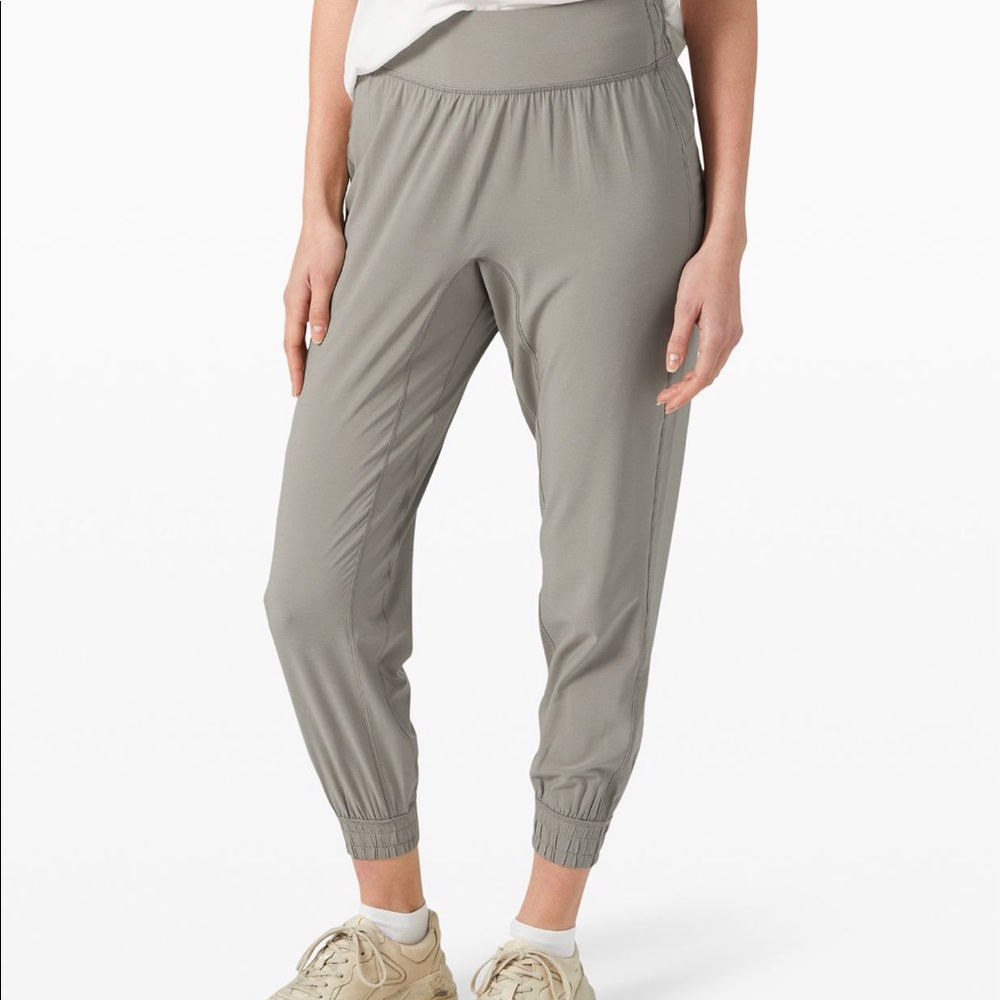 Lululemon Sun Setter Jogger